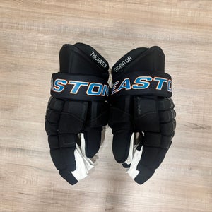 BRAND NEW PRO STOCK SJ Sharks Joe Thornton Easton Hockey Gloves