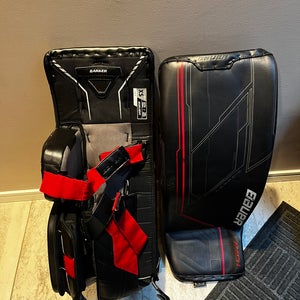 XS  Bauer Hyperlite Goalie Leg Pads Pro Stock (Used)