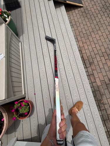 Intermediate CCM Jetspeed FT6 Pro Left Hand Hockey Stick P28 (Used)