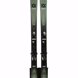 Volkl Mantra 102 Used 2023 Skis (184cm) with Look NX 12 Bindings