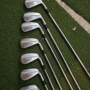 Men's 2024 TaylorMade P770 2024 Right Handed Iron Set Stiff Flex 7 Pieces Steel Shaft