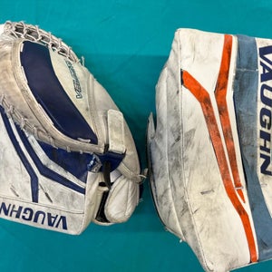Blue Junior Vaughn Goalie Gloves & Blockers Regular (Used)
