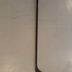 Intermediate  Styled Right Handed Hockey Stick P88  (Used)