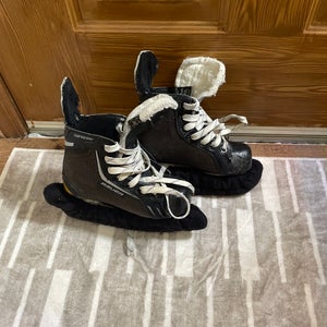 Bauer supreme youth skates