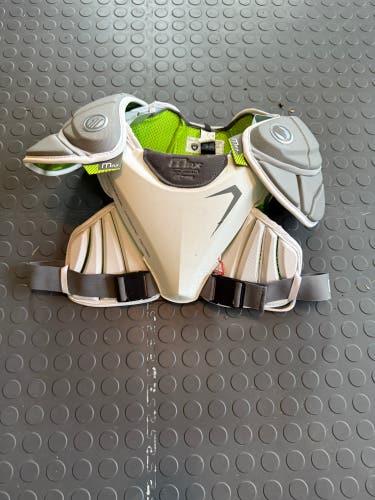 Medium/Large Adult Maverik MAX EKG Shoulder Pads (New)