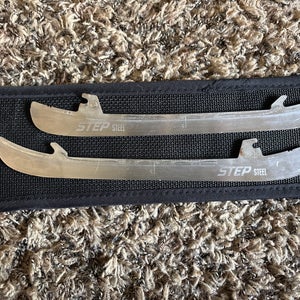 Step Steel 230mm Runner