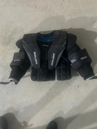 Large/Extra Large Bauer GSX Goalie Chest Protector (Used)