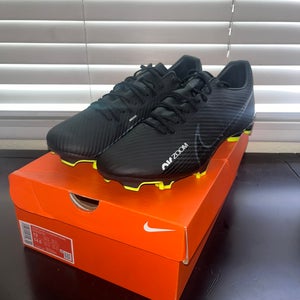 Black Men's Size 13.0 (W 14.0) Nike Mercurial Vapor 15 Cleats (New)