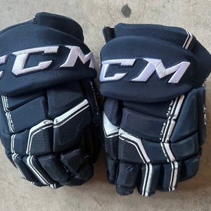 CCM Qlt Gloves 14"  (Used)