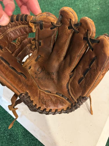 Rawlings RH Infield Player Preferred Baseball Glove 11" (Used)