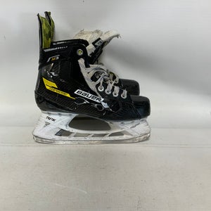 Used Bauer SUPREME M3 5.5EE Intermediate Hockey Skate Intermediate 5.5 11823-S000032520