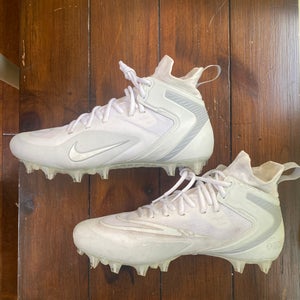 White Men's Size M 10.5 (W 11.5) Adult Nike Mid Top Alpha Huarache 8 Varsity LAX Molded Cleats