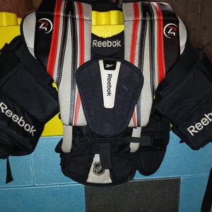 Small / Medium Reebok Goalie Chest Protector (Used)