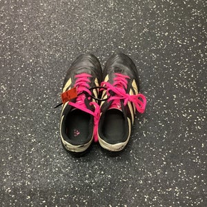 Adidas (Used) Black Size 2.5 Cleats