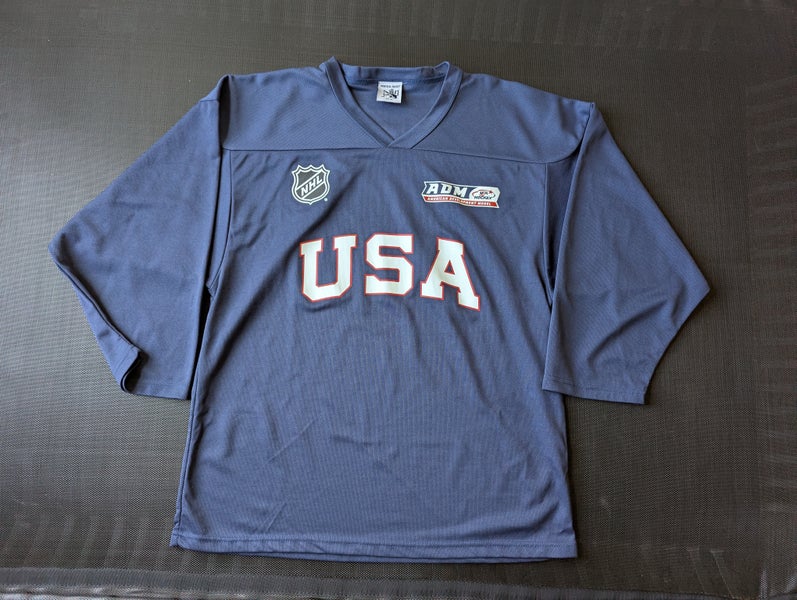 TEAM USA HOCKEY BLUE JERSEY NHL SENIOR MEDIUM MONTREAL HOCKEY 100% Polyester