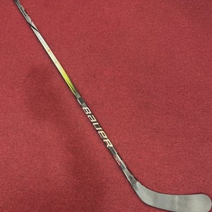 Bauer Vapor Hyperlite 2 Left Hand P92 87 Flex Pro Stock (New) Stick Item#HYP24