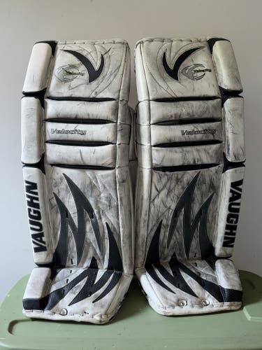 34" Vaughn Goalie Leg Pads (Used)