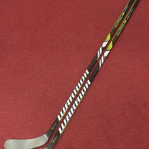Warrior Alpha LX2 Right Handed W90 85 Pro Stock (New) Sticks Item#PSWL4