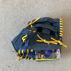 NEW Wilson A450 Outfield Baseball Glove | RH 12"