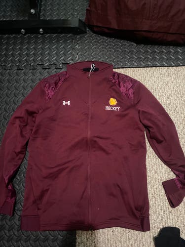 UMD Duluth Women's Large Under Armour Jacket (Used)