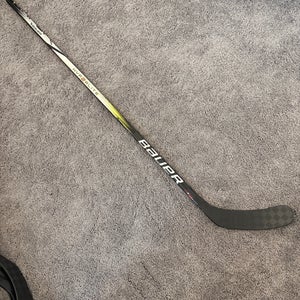 Intermediate Bauer Hyperlite 2 Left Hand Hockey Stick P92M  (Used)
