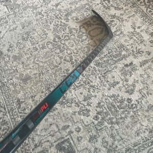 New CCM VIZION (65 Flex P29+1/4)