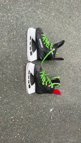 Bauer Ns Hockey Skates Size 4.5 (Used)