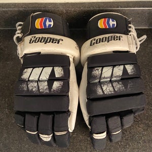 Vintage Cooper #31 Gloves w/ Armadillo Thumb - Size 14