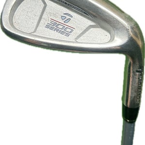 Ladies TaylorMade 300 Series Approach Wedge Graphite Shaft RH 34.5L New Grip!