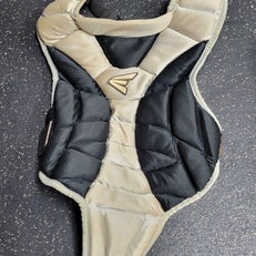 Used Easton CHEST PROTECTOR Catchers Chest Protector None Intermed 11497-S000149911