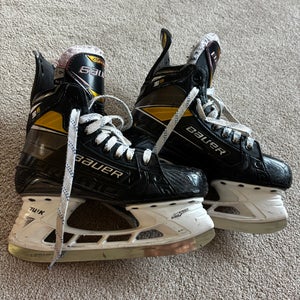Bauer Supreme 3S Pro Hockey Skates Regular Width   Size 6 (Used)