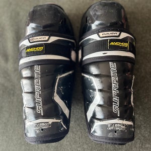 Intermediate Bauer Supreme 2S 11" Shin Pads  (Used)