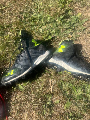 Under armor youth cleats