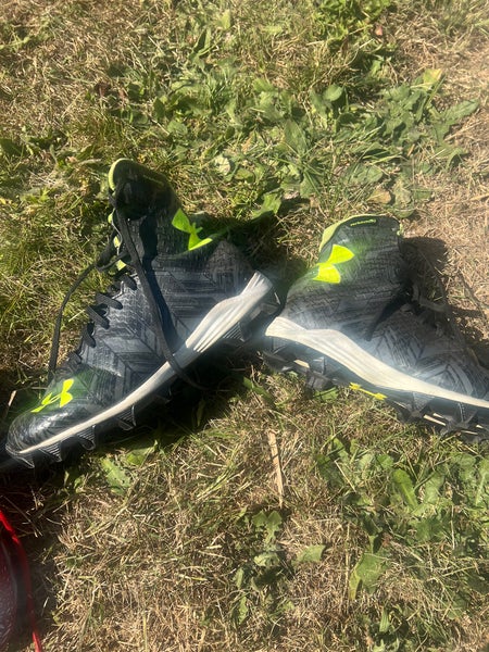 Under armor youth cleats
