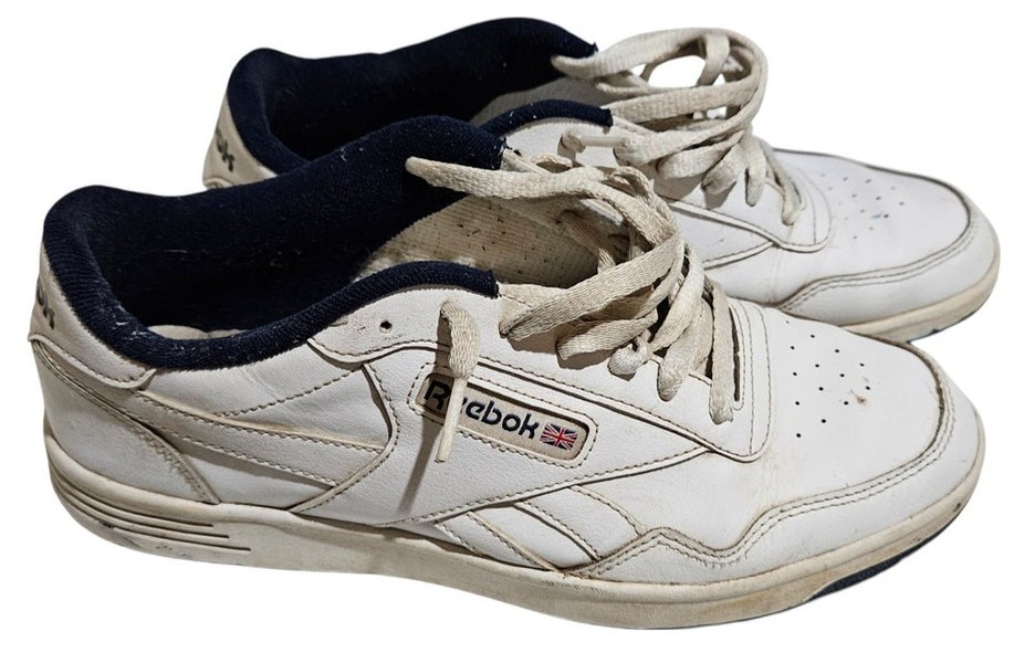 Men Size 9 - Reebok Club Memt Sneaker - Classic Style - White Navy Shoes - 11/23
