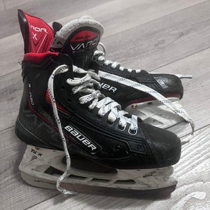 Bauer Vapor 3X Pro Hockey Skates Size 4 (Used)