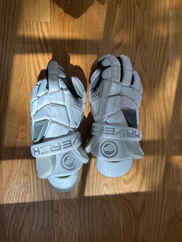 Maverik M5 Lacrosse Gloves (New)