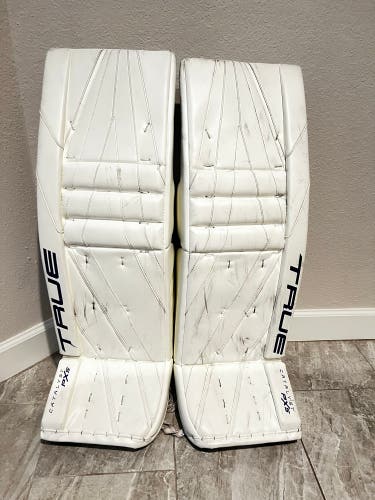 36"  2025 True Catalyst PX5 Goalie Leg Pads Pro Stock (Used)