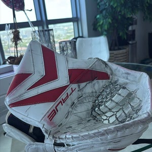 True Catalyst 7x3 Regular Goalie Glove Used