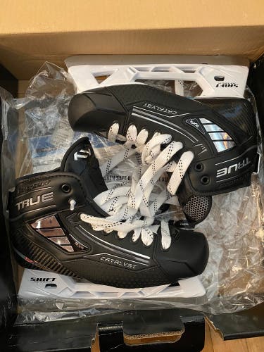 New True Catalyst 9X4 Hockey Goalie Skates 7.5 Regular