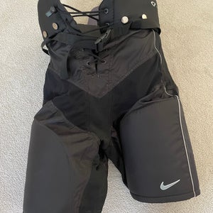 Small Senior Nike Quest 3 Hockey Pants  (New)