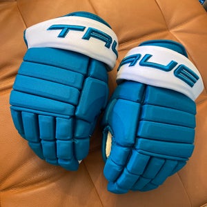 New True Pro 4-Roll Gloves 13 San Josee Team Stock-1