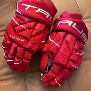 New True 13" Catalyst 9X3 Gloves Red