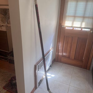 Senior CCM JetSpeed FT4 Pro Right Handed Hockey Stick P28 85 flex  (Used)