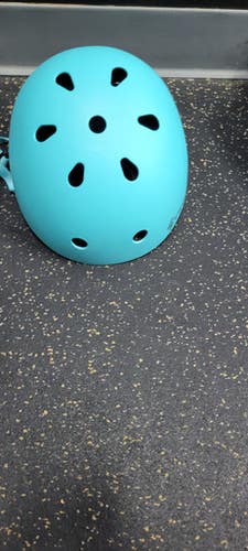 Used Skateboard Helmet None MD 11497-S000149942