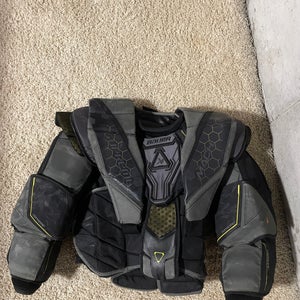 Small Bauer Mach Goalie Chest Protector (Used)
