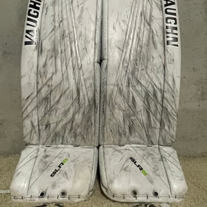 33" Vaughn Ventus SLR2 Pro Carbon Goalie Leg Pads (Used)