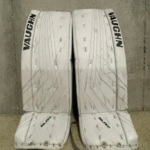 31" Vaughn Ventus SLR2 Goalie Leg Pads (Used)