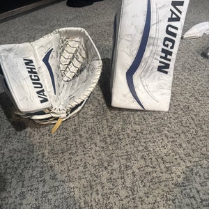 GAME USED Evgeni Nabokov Glove And Blocker (Tampa Bay Lightning) Vaughn V5 1-Piece Pro