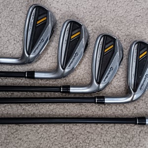 Men's TaylorMade Rocketbladez RH - Iron Set - R Flex Graphite Shafts